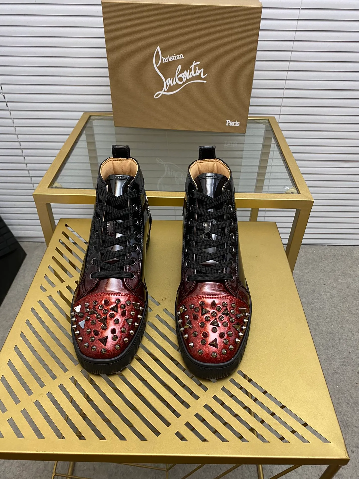 (Customized model) Ex-factory price is 540. christian louboutin (CL red sole shoes) counter series, casual sneakers for couples 📢 📢 📢 Exclusive hot style release 🎈🎈💪 Movable latex feet 👻 Finished outsole line [Proud] 😝Female 35-40# Male 38#-46, global supply😝 [Top version]: Original imported genuine leather upper, top original leather lining, original molded TPU outsole, original 1:1 detail processing, original shoe last,